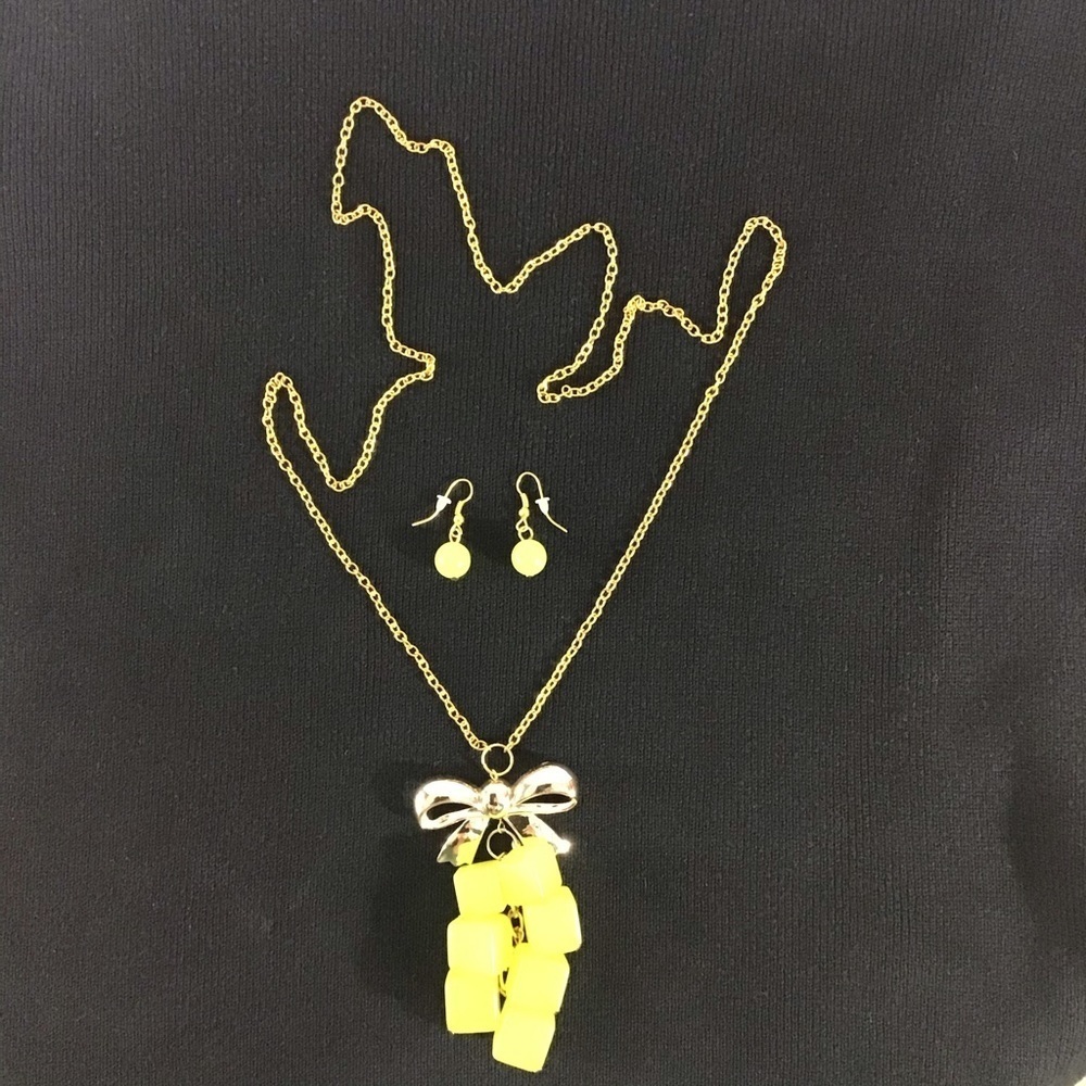 Necklace and Dangle Earring Set - Picture 2 of 4